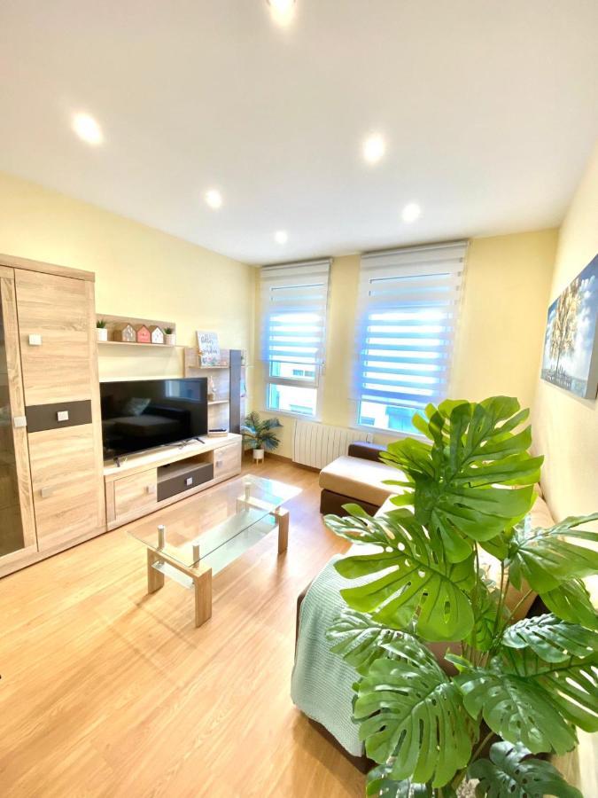 Arenal Home, Parking Gratis ルーゴ エクステリア 写真